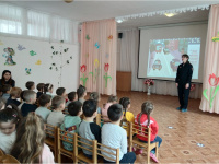 У нас в гостях инспектро ГИБДД